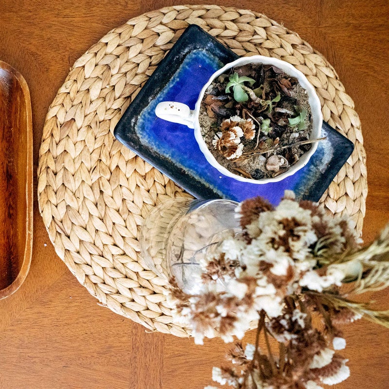 SOKFARM طقم حصائر منسوجة مكون من 4 قطع، حصائر طاولة مكونة من 4 قطع، حصائر دائرية من نبات الهياسينث المائي للطاولة الدائرية، شوايات لأطباق العشاء، شوايات من الخوص لأطباق العشاء، حصائر منسوجة، حصائر بمقاس 13.4 إنش - Image 5